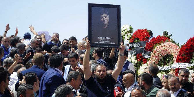 Binlerce Kişi İbrahim Erkal’ı Son Yolculuğuna Uğurladı