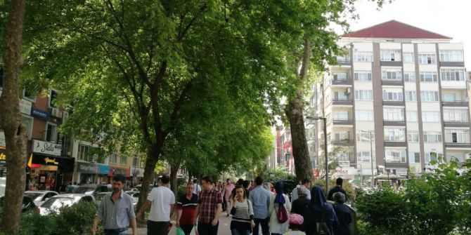 Havalar Isındı Vatandaşlar Çarşıya Akın Etti