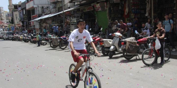 Gaza Basma Pedala Bas" Bisiklet Yarışı Düzenlendi