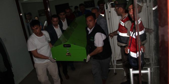 Tur Kazasında Ölenlerin Kimlik Teşhis İşlemleri Sürüyor