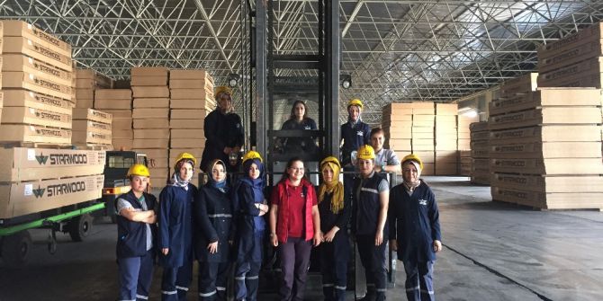 En Ağır Yükü Forklift Operatörü Anneler Kaldırıyor