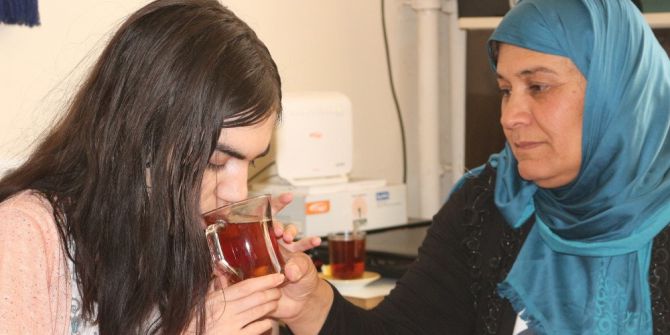 Ağrı’da Suriye’li Üvey Anne 3 Engelli Çocuğa Bakıyor