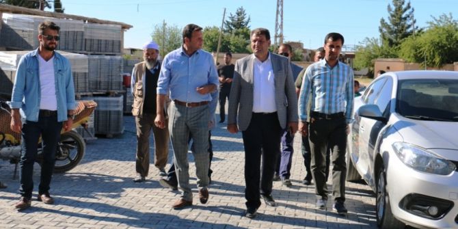 Akçakale Belediyesi Ceylanlı Sokaklarını Kilit Parkeyle Örüyor