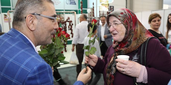 Çelikcan: "Annelerimizi Her Zaman Anmalı Ve Hatırlamalıyız"