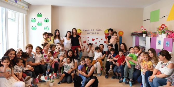 Konyaaltı Belediyesi Kreşi’nde Annelere Sürpriz