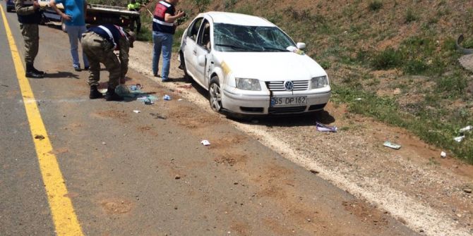 Elazığ’da Trafik Kazası: 1 Çocuk Öldü, 4 Kişi Yaralandı