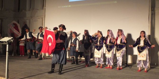 Milas’ta Özel Öğrencilerden Festivale Özel Gösteri