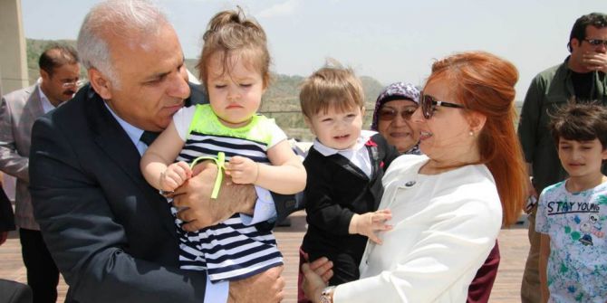 Vali Zorluoğlu Şehit Aileleriyle Bir Araya Geldi