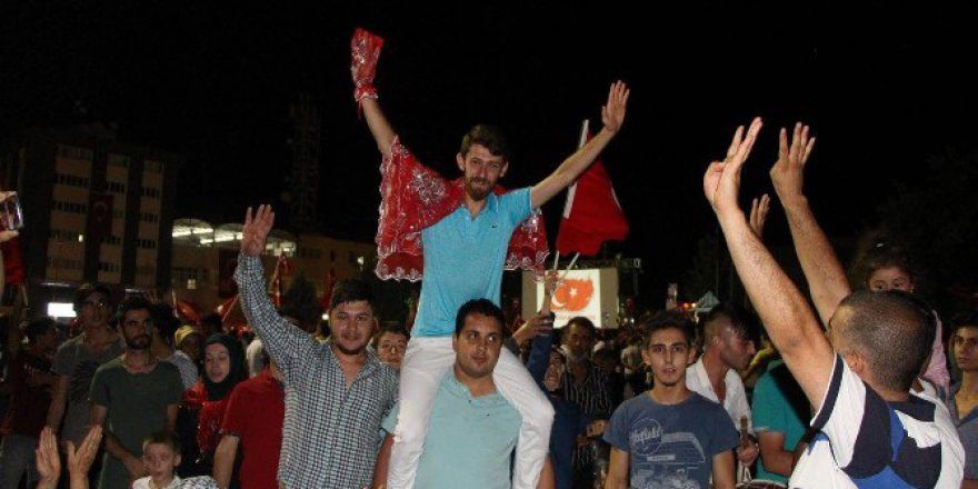 Demokrasi Nöbetinden Vatan Nöbetine