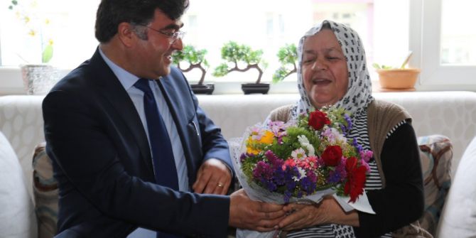 Şehit Annelerine Anneler Günü Ziyareti