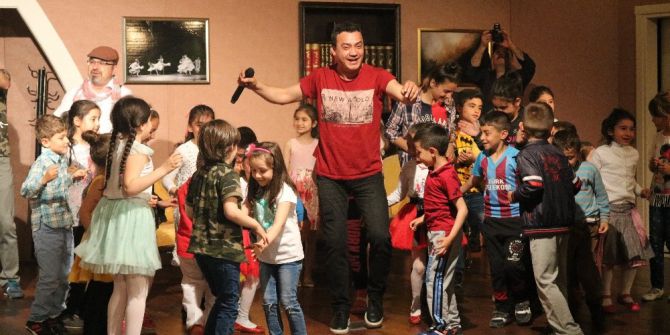 Anneler, Günlerini Doyasıya Kutladı