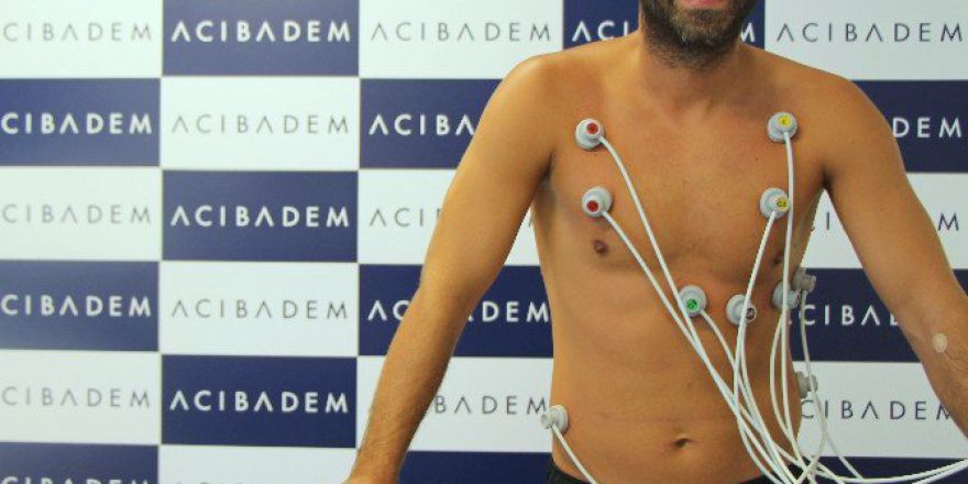 Eskişehirspor’un Yeni Transferi Semih Şentürk Sağlık Kontrolünden Geçti