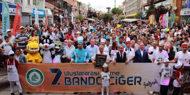 Gözleri Yaşarana Kadar Acı Yediler