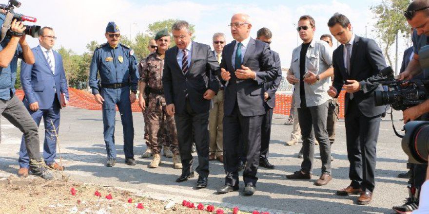 Kalkınma Bakanı Elvan, Özel Harekat Daire Başkanlığı’nı Ziyaret Etti