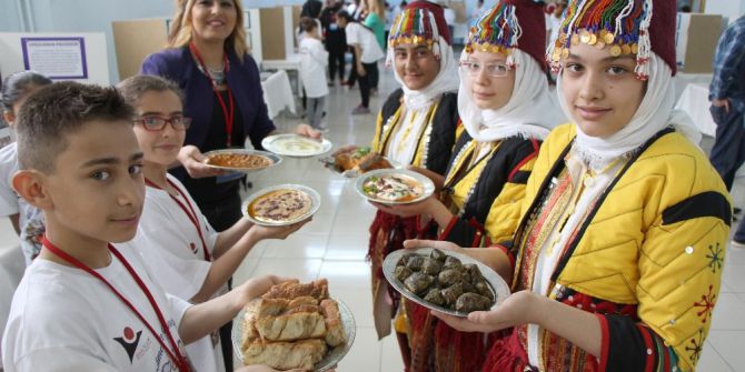 Öğrenciler Amasya Yemeklerini Tanıttı