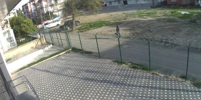 Kapkaç Anı Güvenlik Kamerasında