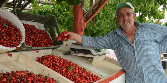 Ertuğrul Gazi Türbesine Artan İlgili Esnafın Da Yüzünü Güldürdü