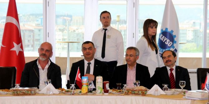 Kayso Yönetim Kurulu Başkanı Mehmet Büyüksimitçi: “Üniversite-sanayi İşbirliğini Lafta Değil Gerçekte Oluşturmalıyız”