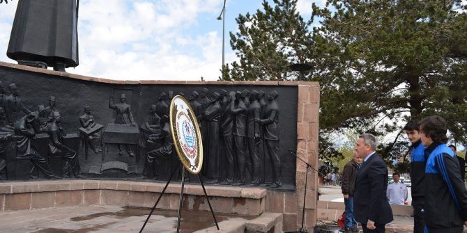 Gençlik Haftası Kutlamaları Başladı