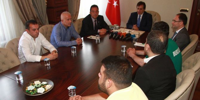 Bursaspor Tribün Liderleri Vali Küçük İle Buluştu