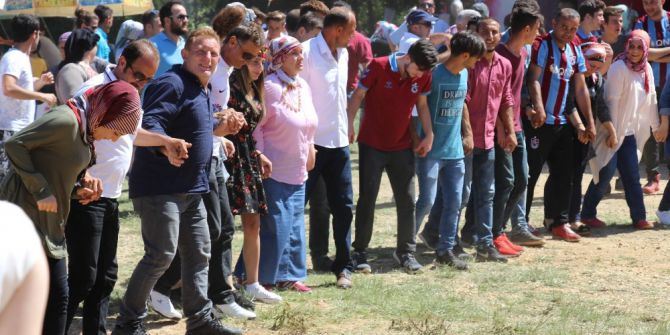 Söke’de Karadeniz Horonu Ve Ege Zeybeği 15. Kez Buluştu