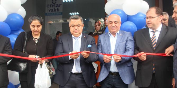 Ensar Vakfı’ndan Öğrenciler Yararına Kermes