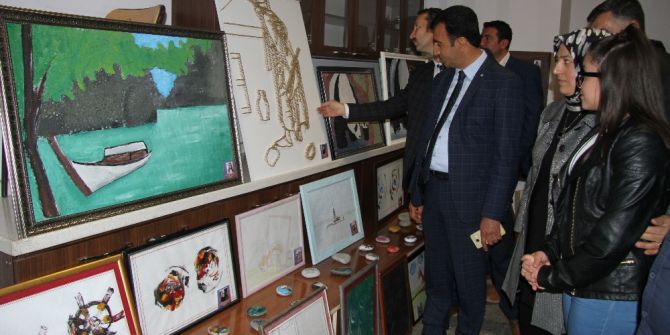 Küçük Bilim Adamları Hünerlerini Sergiledi