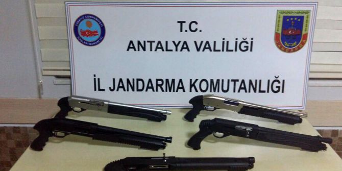 Manavgat’ta Ruhsatsız Silah Baskını