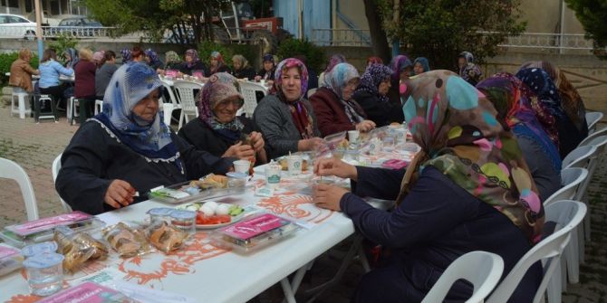Süleymanpaşa Belediyesinin Anneler Günü Kahvaltıları Başladı