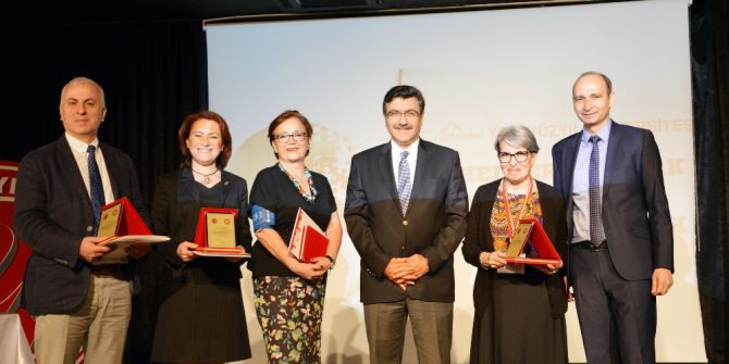 Prof. Dr. Mehmet Ünal; "Üst Düzey Entelektüel Seviye, Alzheimer’ı Önlüyor"
