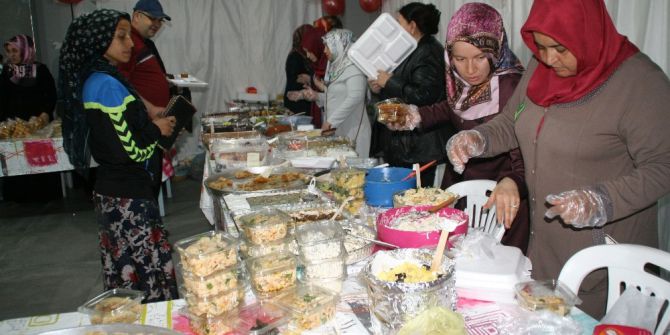 Devrek Müftülüğünden Yiyecek İçecek Kermesi