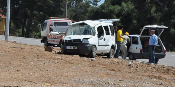 Çanakkale’de Trafik Kazası: 9 Yaralı