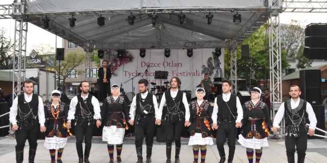 Halk Dansları Tam Not Aldı