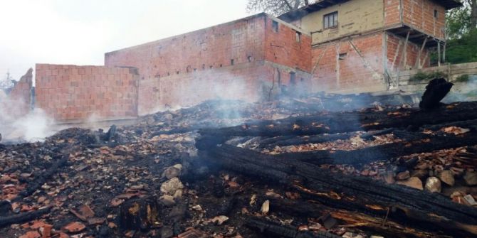 Kastamonu’da Yangın: 5 Ev, 4 Ahır Ve 1 Samanlık Kül Oldu