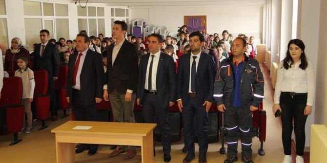 Minik Eller Depremi Çizdi