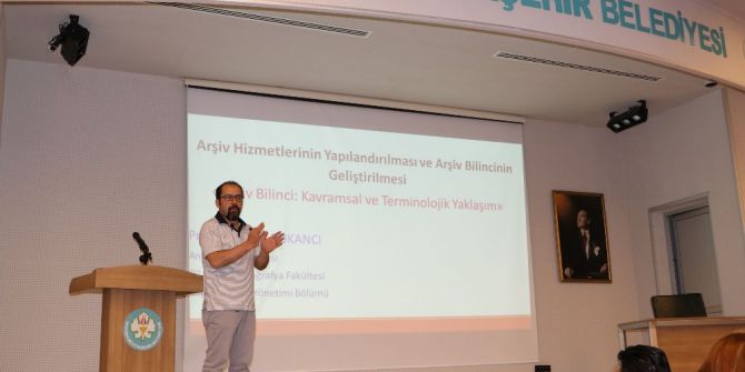 Büyükşehir Personeline Arşiv Bilinci Semineri