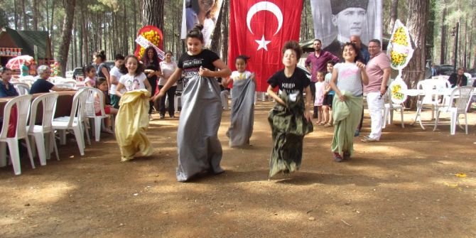 Giritlileri Buluşturan Piknik