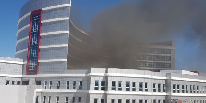 Beyşehir’de Hastane İnşaat Alanında Yangın