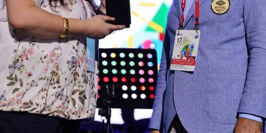 Başkan Akgün’e “Onursal Başkanlık” Unvanı