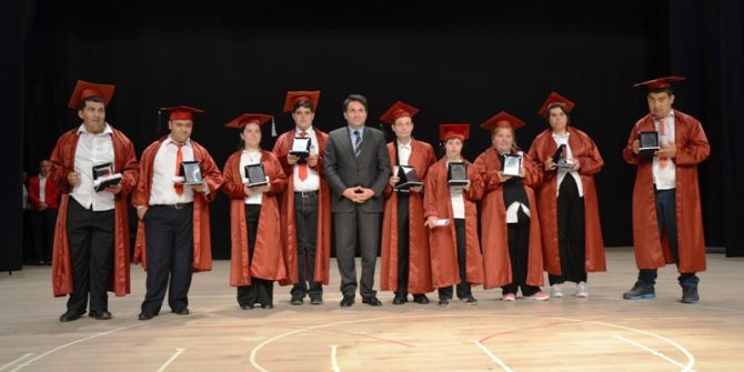 Engelli Öğrencilerin Mezuniyet Heyecanı