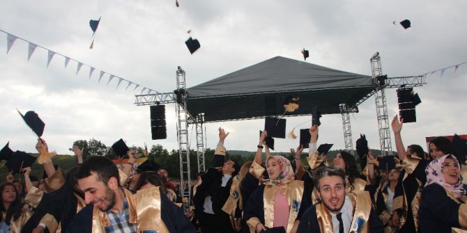 Bilecik Şeyh Edebali Üniversitesinde 415 Öğrenci Kep Attı