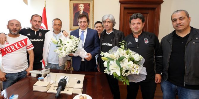 Vali Küçük, Beşiktaş Tribün Liderlerini Ağırladı