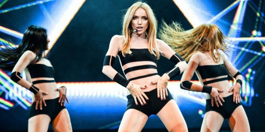 Gülşen Ve Ozan Çolakoğlu Aynı Sahnede