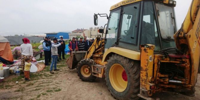 Sanayi Mahallesi’ndeki Çadırlar Kaldırıldı