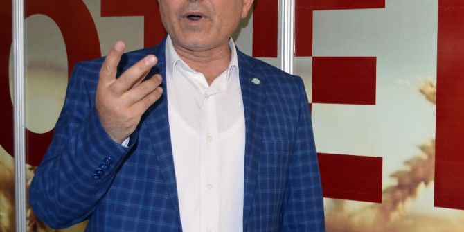 Yağışlar Çiftçinin Yüzünü Güldürdü