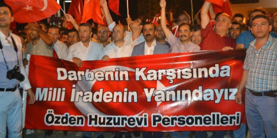 Memur-sen Osmaniye Şubesi "Milli İrade Ve Demokrasi Yürüyüşü" Düzenledi