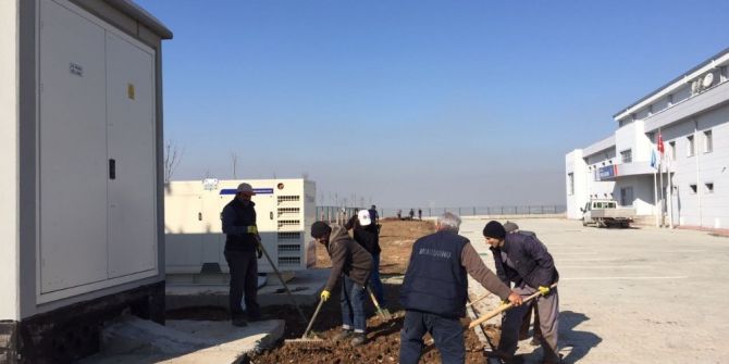 Dilovası’nda Park Ve Bahçeler Düzenleniyor