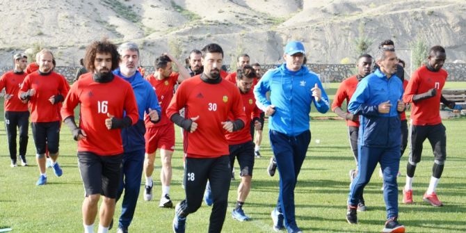 Evkur Yeni Malatyaspor, Başarısını Şampiyonlukla Taçlandırmak İstiyor