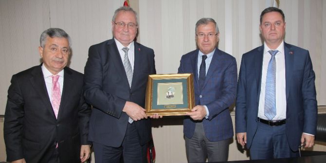 Kosova, Tarihsel Bağların Ticarete De Yansımasını İstiyor