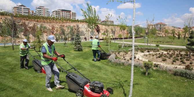 Selçuklu’da Yeşil Alanlar Yaza Hazırlanıyor
